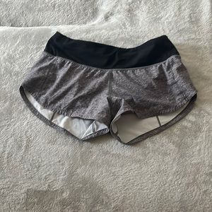 Lululemon speed ups 2.5 in